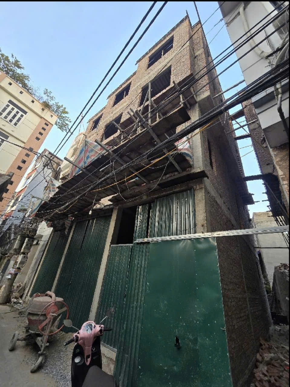 Nhà Kiến Hưng Hà Đông 31m2, 5 tầng tài chính nhỉnh 6 tỷ  Liên hệ: Tuấn 0986077636