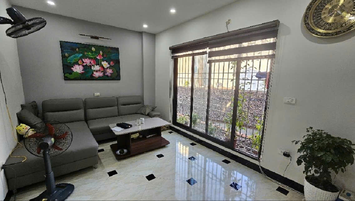 Nhà Kiến Hưng Hà Đông, Diện tích 48m2 x 5 tầng tài chính 6x tỷ. Liên Hệ: Mr Tuấn 0986077636