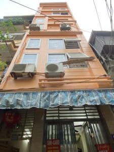 Cần bán nhà Phúc Tân, ngõ 3 gác, rộng rãi, có thể kinh doanh, cho thuê