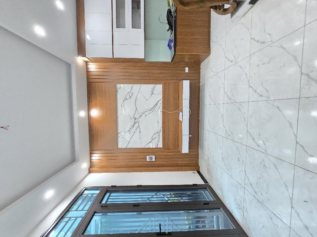 Bán nhà phan trọng tuệ thanh trì 5 tầng rộng dãi 40m2