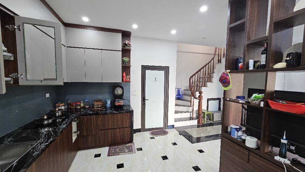BÁN ĐẤT TỨ HIỆP - TIỀM NĂNG KINH DOANH- TIỆN ÍCH BẠT NGÀN