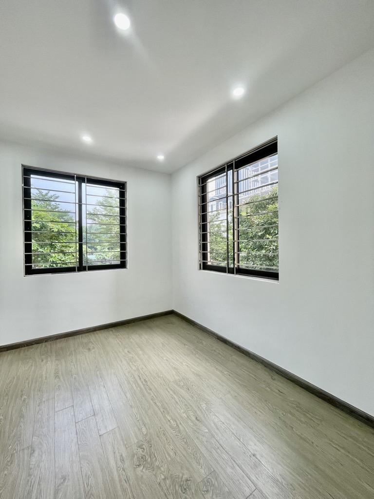 CĂN HỘ TOÀ B6B KĐT NAM TRUNG YÊN, CẦU GIẤY: 6.15 TỶ - 75M2 - 3 NGỦ - 2VS - SỔ ĐỔ