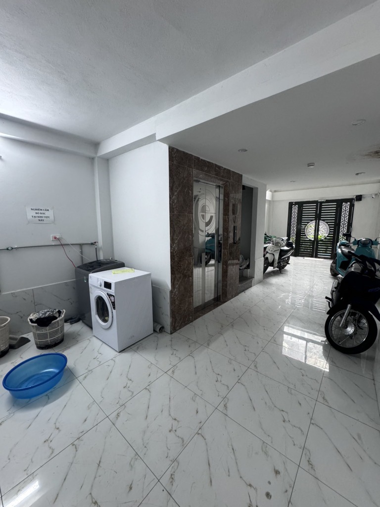 NHÀ ĐẸP VĂN QUÁN - 5 TẦNG - NGÕ NÔNG - GẦN GA TÀU - Ở SƯỚNG CHO THUÊ ỔN