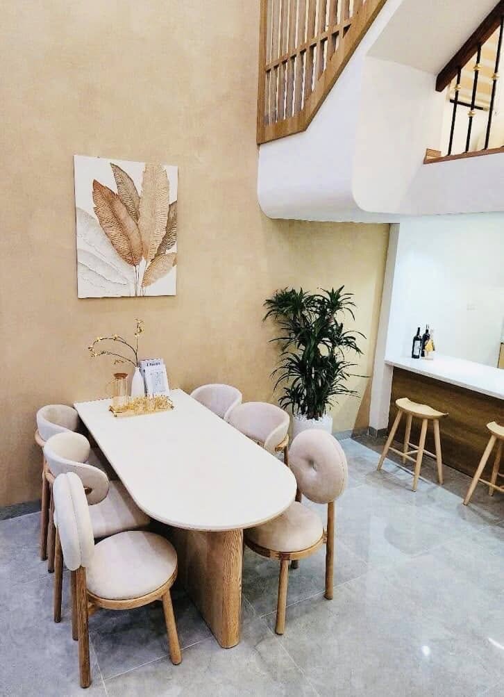 Cự Khối Long Biên-Nhà Mới xây 40m  Ô TÔ TRÁNH, VỈA HÈ, KINH DOANH