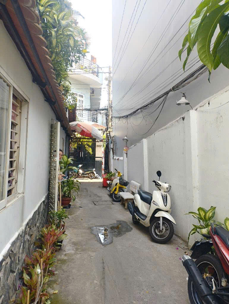 Nhà 2 mặt tiền 6,5  tỷ