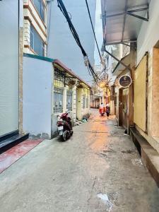 B.Á.N NHÀ NGUYỄN TRÃI_NGÕ NÔNG_NHÀ ĐẸP Ở NGAY_40M2_6 TẦNG_7.8 TỶ