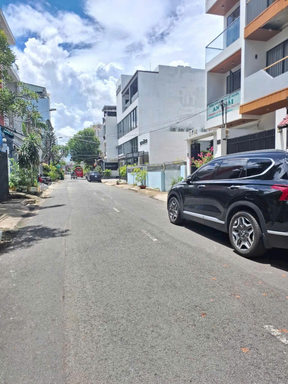 Biệt thự mặt tiền Tân Quy Q7