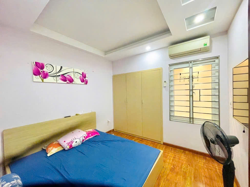 BÁN NHÀ ĐẸP CẦU GIẤY - CHỈ 20M RA Ô TÔ