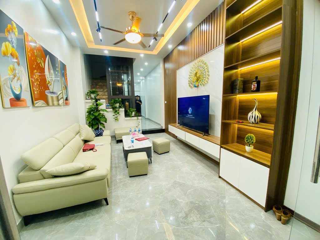 BÁN NHÀ HOÀNG VĂN THỤ - HOÀNG MAI 65M2 GIÁ CHÀO 11.999 TỶ, 30M RA MẶT PHỐ