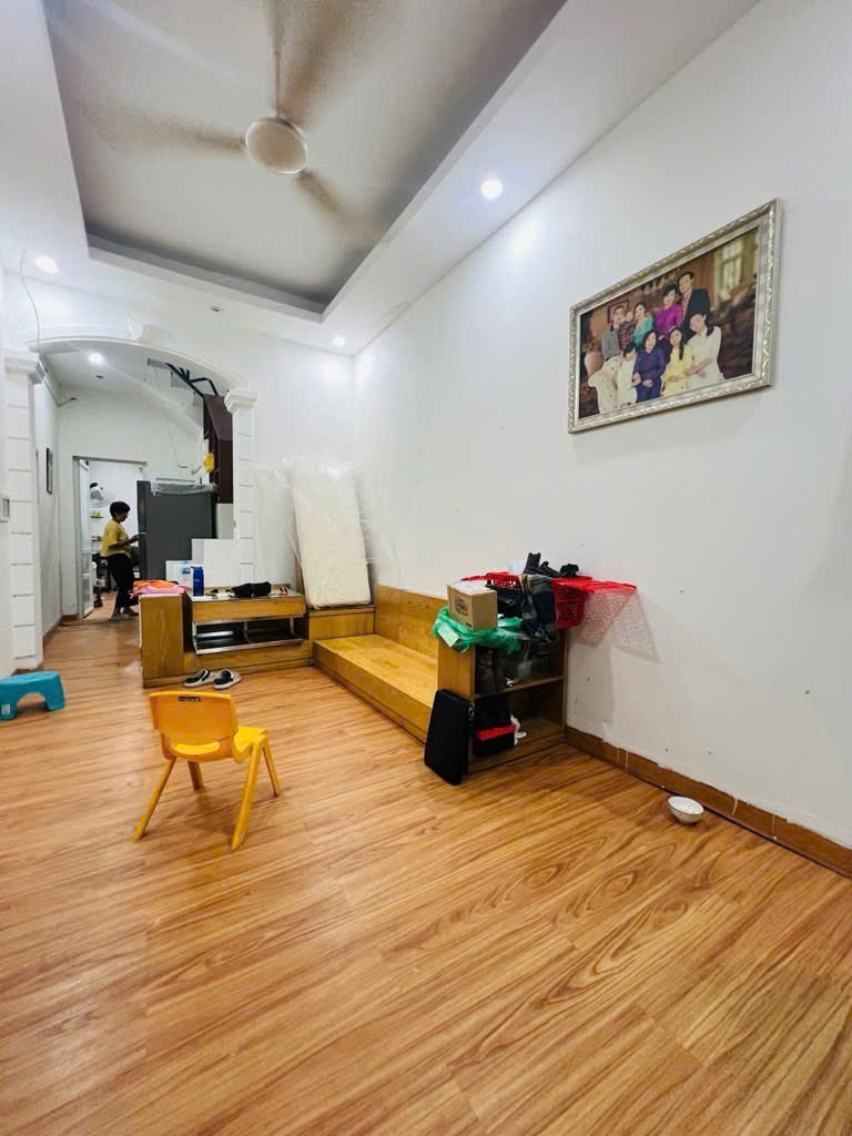 BÁN NHÀ  HOÀNG HOA THÁM- 20M RA MẶT PHỐ - Ô TÔ ĐỖ CÁCH NHÀ 5M