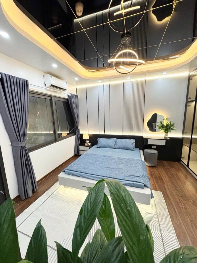 Hot! Nhà 5 Tầng Sát Hồ Đền Lừ - Nguyễn Đức Cảnh, Hoàng Mai - 39m2 -  Sổ đỏ Chính Chủ