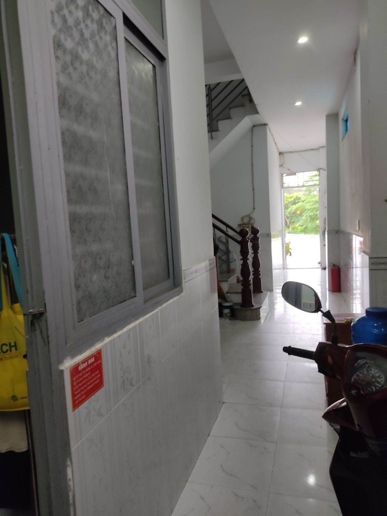 Bán nhà 2 mặt HXH 11 phòng cho thuê Q12 9,8 tỷ