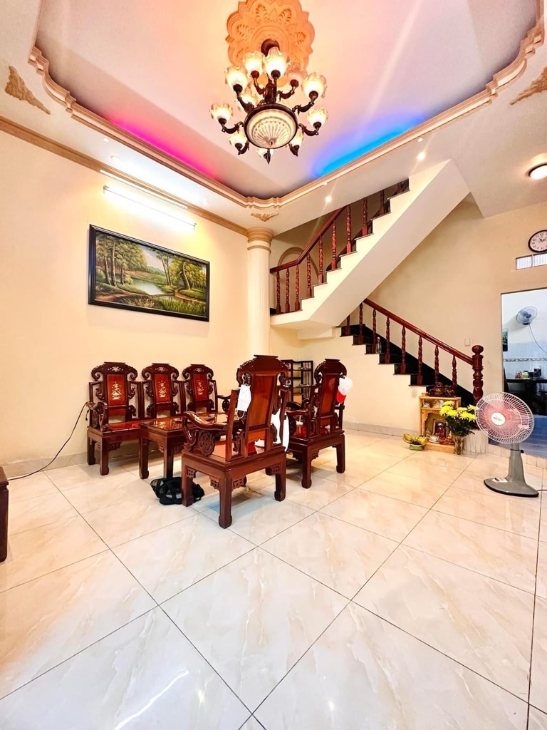 Bán nhà gần Tô Hiến Thành, Quận 10, 60m2, 3 tầng BTCT, hẻm thông xe hơi, 9.2 tỷ
