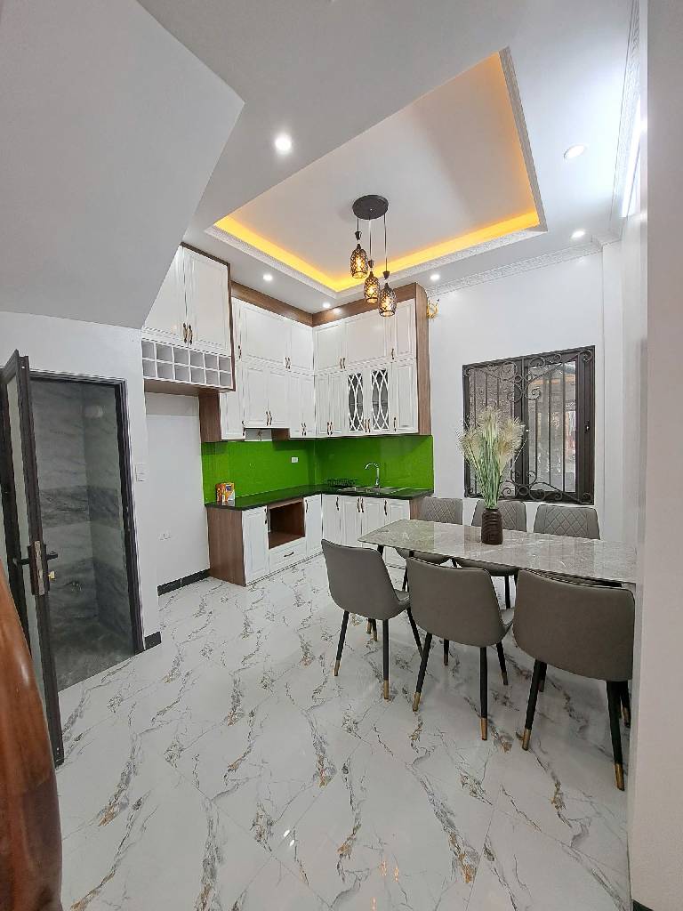 ⭐️NHÀ ĐẸP THANH LÂN,GẦN PHỐ - NGÕ NÔNG - NHIỀU TIỆN ÍCH XUNG QUANH  44 M 5 TẦNG ,NHỈNH 8 TỶ XÍU. ⭐️