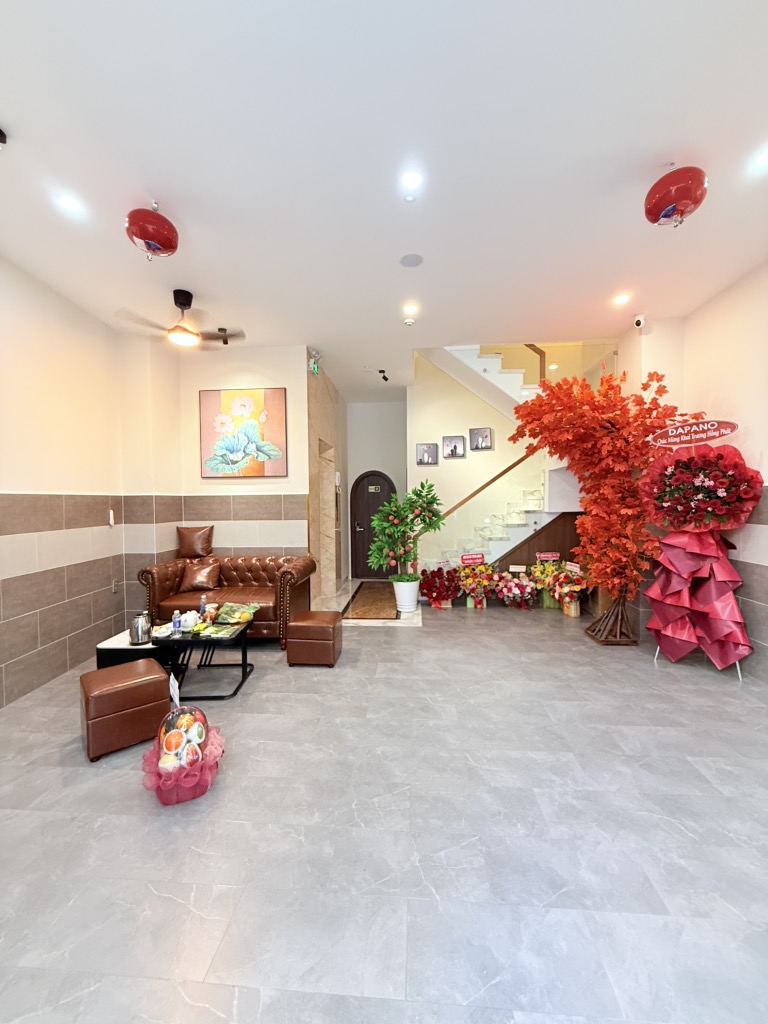 Mặt tiền Nguyễn Trọng Tuyển Phường 8 Phú Nhuận 73m2