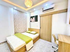 Nhà mới xây gần Huỳnh Văn Bánh Phú Nhuận 5 tầng 3m8 x 7m5 nhỉnh 6t
