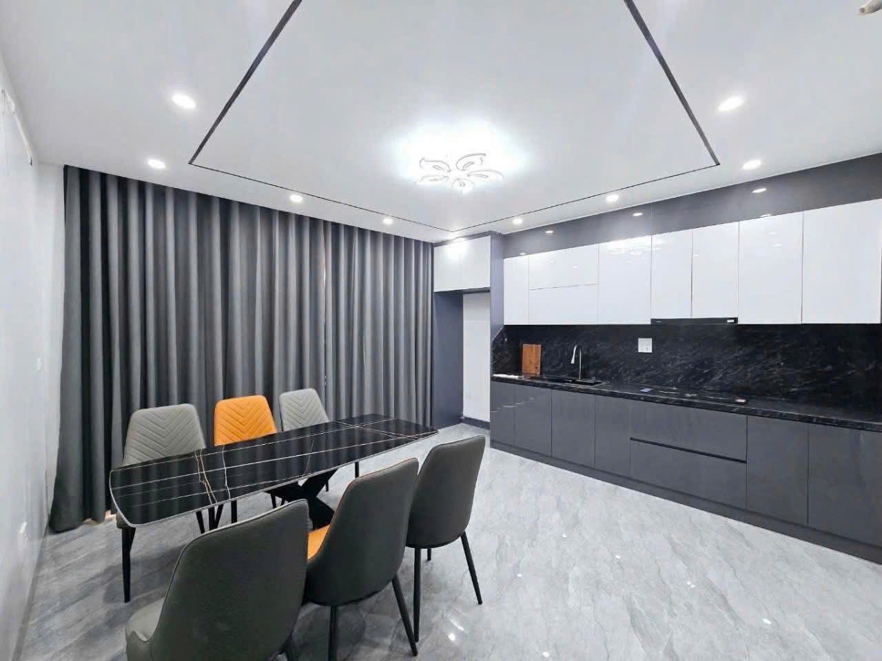 SIÊU PHẨM MỚI TINH - NHÀ 6 TẦNG - Ô TÔ 7 CHỖ VÀO NHÀ - NGÕ THÔNG - VỊ TRÍ VIP - CHỈ VIỆC XÁCH VALI VỀ Ở - 8.x TỶ