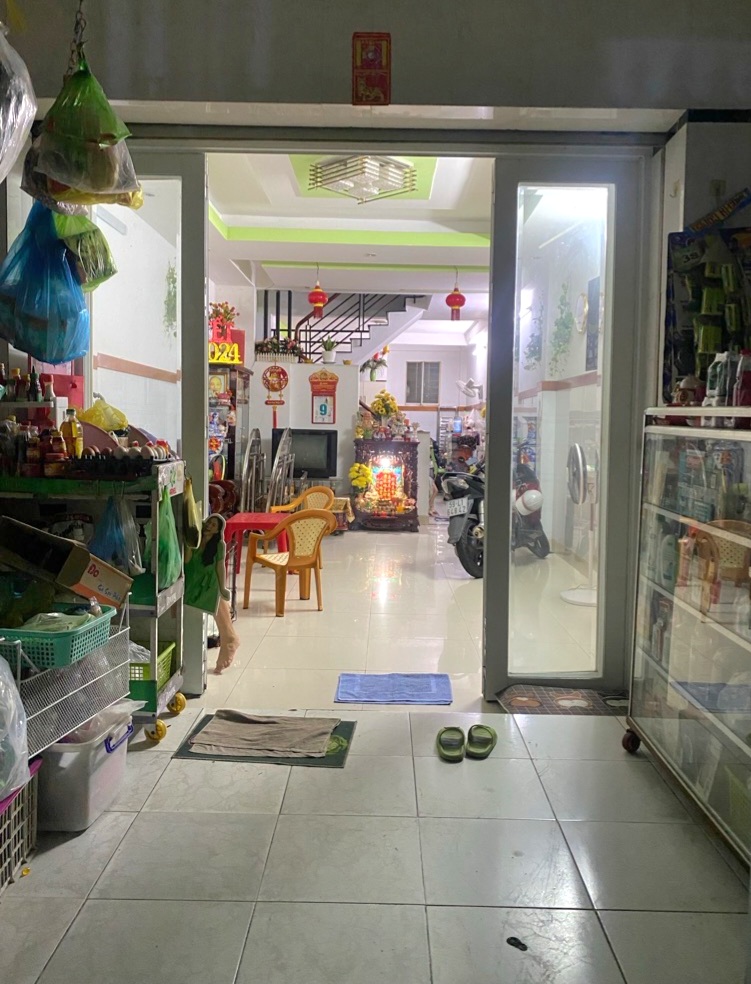 Bán nhà mặt tiền hẻm kinh doanh âu dương lân Q8. 3 tầng, 56m2, giá 8.5 tỷ