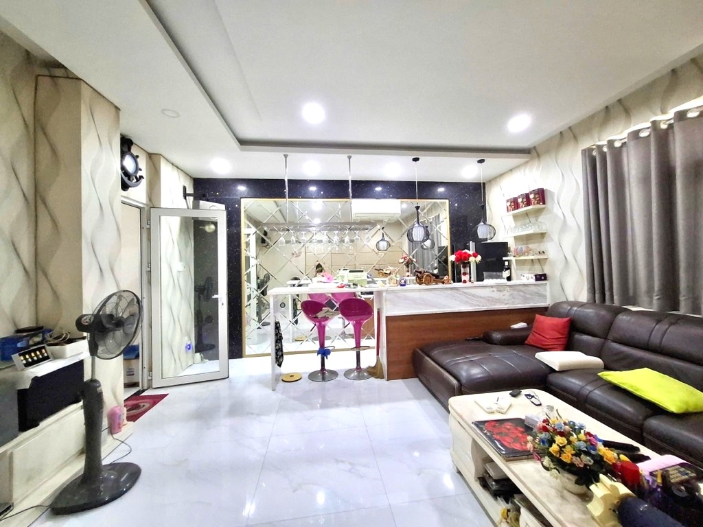 CHÍNH CHỦ CHƯA QUA ĐẦU TƯ - SIÊU PHẨM BIỆT THỰ MINI QUẬN 8 - 128M2 (8x16) CÔNG VIÊN TRƯỚC NHÀ - 4 TẦNG SÂN THƯỢNG - PHÒNG GIẢI TRÍ QUẦY BAR, 26.5 TỶ P5Q8