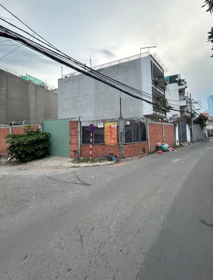 BÁN DÃY TRỌ, Đường Nguyễn văn linh Q7, NGANG 6,2 dài 20.5 - PHÙ HỢP XÂY CHDV, Nhỉnh 12 tỷ