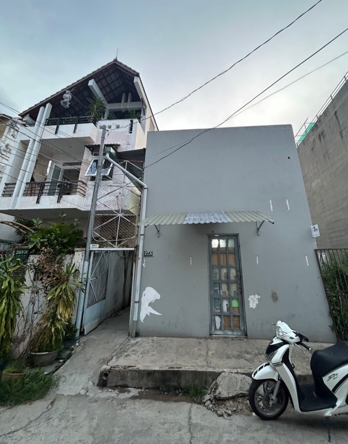 BÁN DÃY TRỌ, Đường Nguyễn văn linh Q7, NGANG 6,2 dài 20.5 - PHÙ HỢP XÂY CHDV, Nhỉnh 12 tỷ