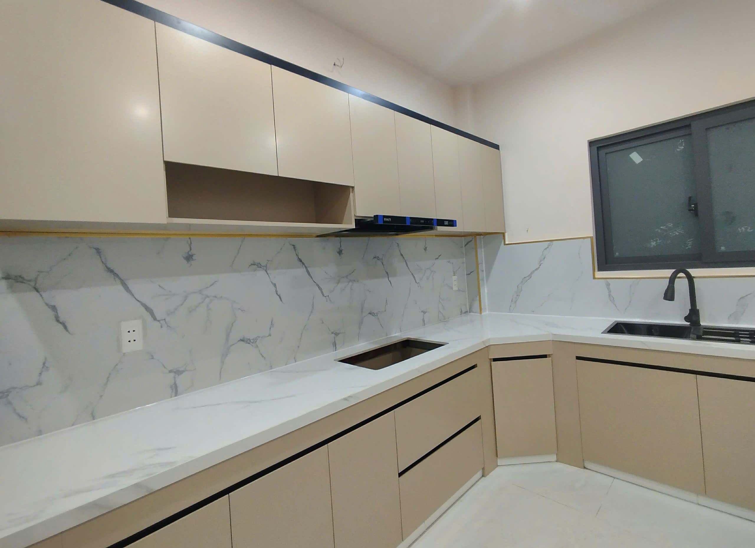 BÁN NHÀ 3 TẦNG MẶT TIỀN HẺM KINH DOANH SÁT PHẠM HÙNG NGAY CENTRE MALL - 64M2 - NHỈNH 9 TỶ- LH 0938827657