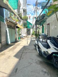 BÁN NHÀ HUỲNH TẤN PHÁT – Quận 7, THÔNG BÙI VĂN BA – GIÁ CHỈ 6,4 TỶ