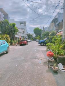 BÁN ĐẤT TẶNG NHÀ CẤP 4 – MẶT TIỀN ĐƯỜNG SỐ NGAY NGUYỄN THỊ THẬP– P.TÂN KIỂNG, QUẬN 7