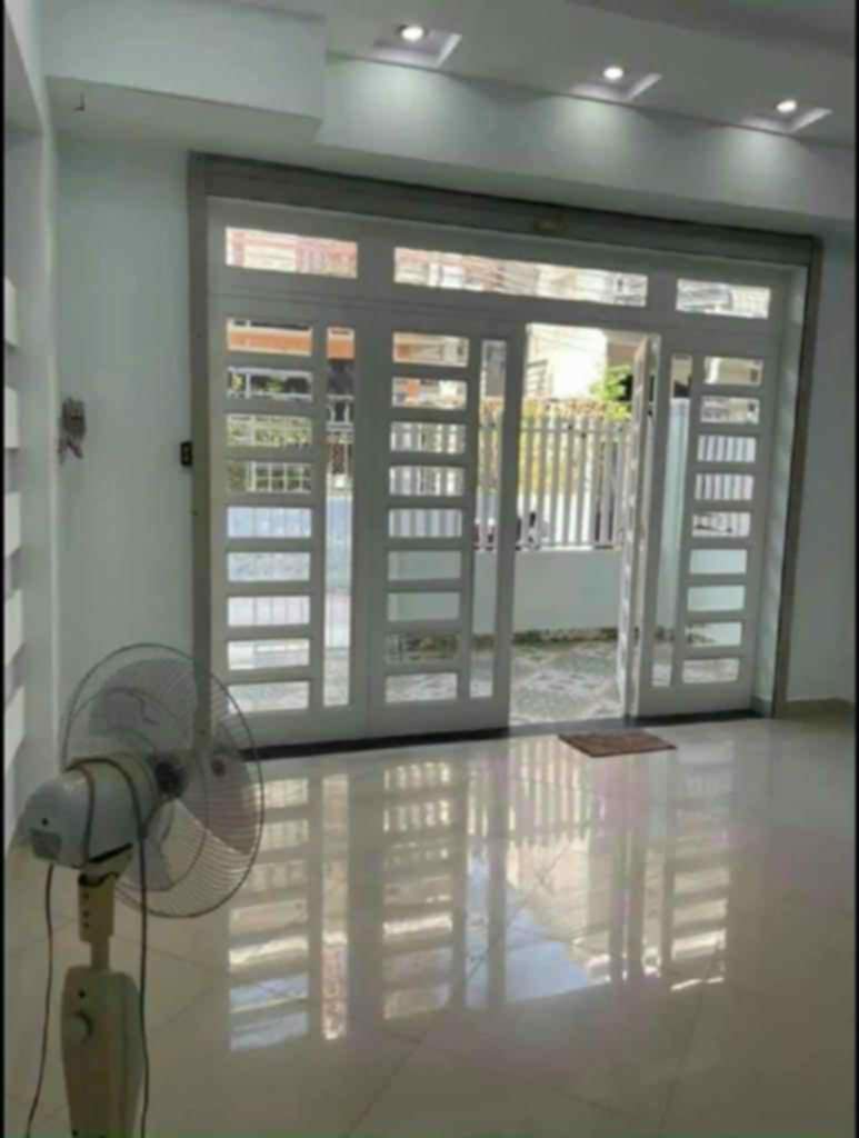 Bán nhà 2 lầu đường Man Thiện