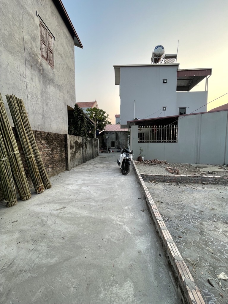 CHỦ THIỆN CHÍ BÁN CHỈ CẦN KHÁCH CHIM ƯNG THÔI.
