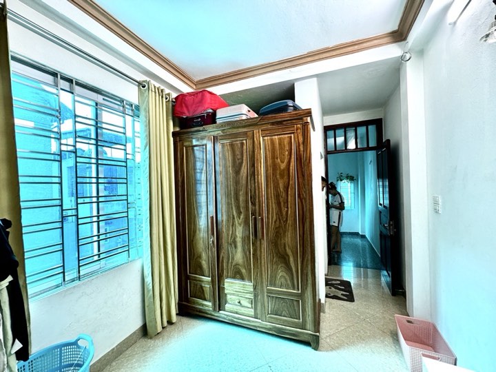 Ngọa Long nhà dân xây, hai mặt thoáng, có chỗ để xe, nở hậu, 37,8m2, giá 5,25 tỷ