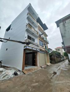 NHÀ MỚI CAO CẤP, 57M2 x 4T, KHOẢNG 8.6 TỶ, Ô TÔ ĐỖ