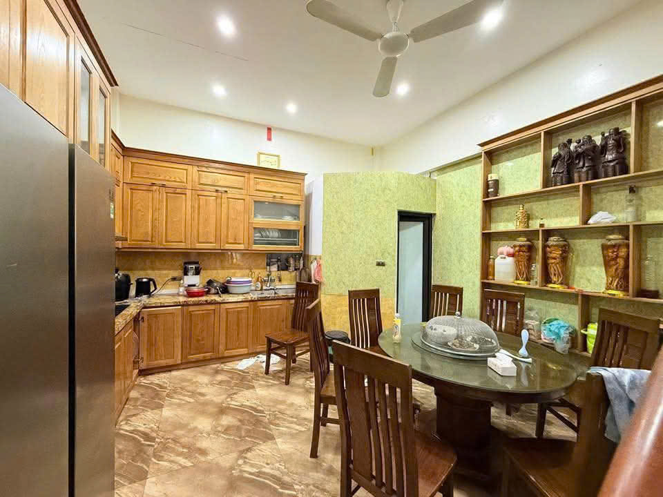 Nhà đẹp Nguyễn Trực – Hà Đông, Lô Góc, Kinh doanh, Ô tô qua cửa, 5 Tầng, 39 mét.