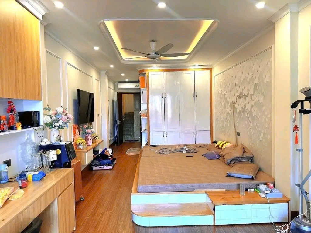 Bán nhà riêng Huyền Kỳ, Hà Đông, Sát phố, ô tô đỗ cổng, ở ngay, Full Nội thất, 5 tầng, 34 mét.