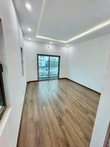 Bán nhà Hà Đông, Mặt Phố, Thang máy, Kinh doanh tốt, Ô tô tránh, 36 m2 x 6 tầng, nhỉnh 7 tỷ (có thương lượng)