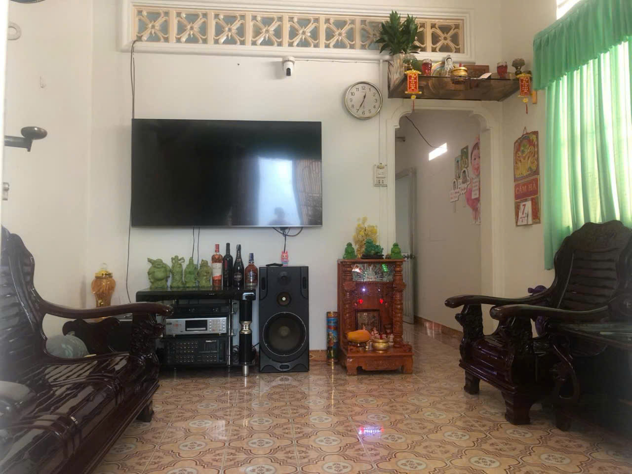 Bán Nhà  phố 1 trệt +1 lầu có sân thượng  giá hơn 4 tỷ