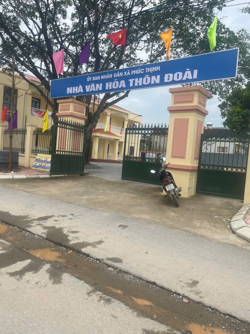 Đất lô góc 2 mặt tiền thoáng - DT 40m : Giá chỉ có 2,95 tỷ , Nam Hồng - Đông anh - Hà nội .