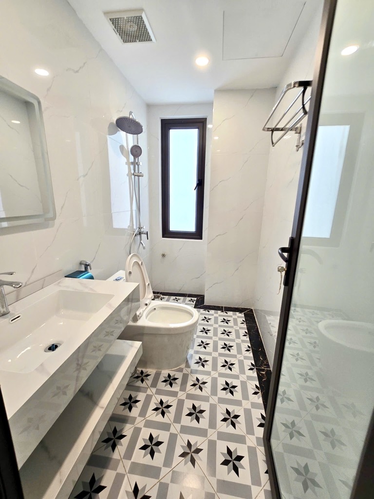 bán nhà lĩnh nam nhà đẹp ở ngay khu vực dân chí cao gần phố
