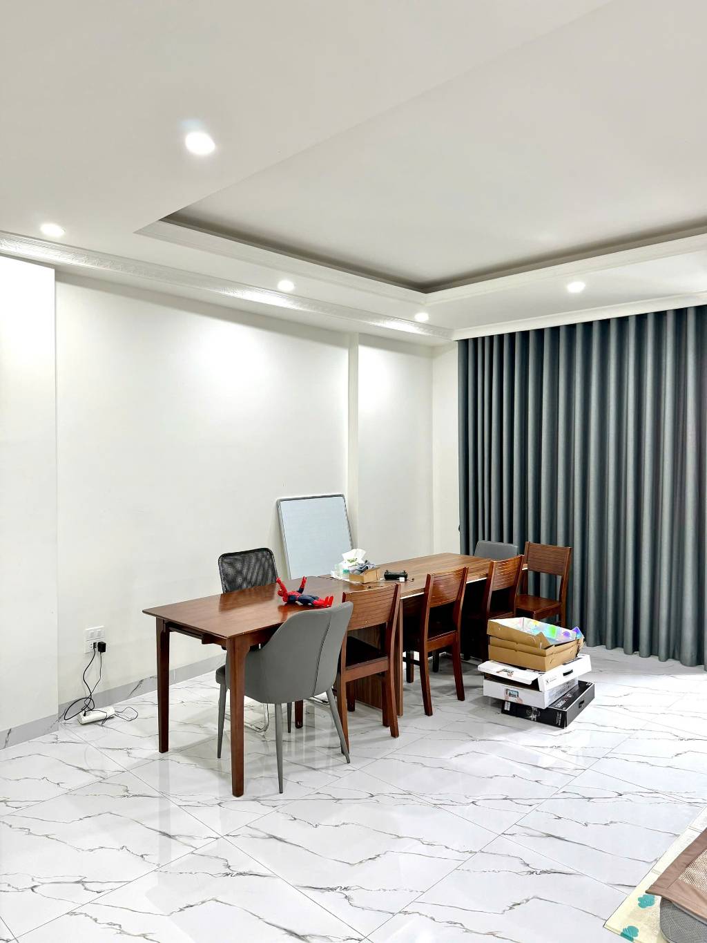 cần bán nhà định công , nhà đẹp ở ngay dân chí cao