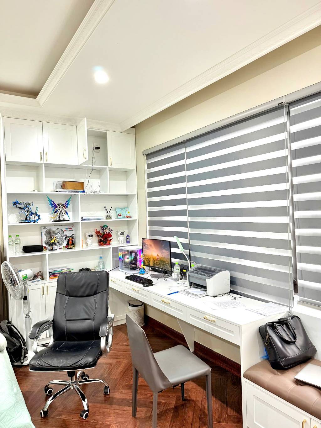 cần bán nhà định công , nhà đẹp ở ngay dân chí cao