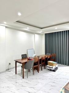 cần bán nhà định công , nhà đẹp ở ngay dân chí cao
