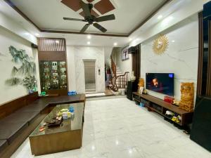 Thanh Xuân: Nhà đẹp, 50m ra mặt phố, 6,5 tầng thang máy, giá nhỉnh 8 tỷ