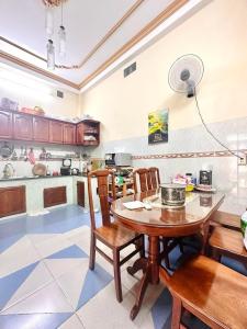 CÁCH MẠNG THÁNG 8 QUẬN 10 - 3 TẦNG BTCT - 60M2 NGANG 5M CN ĐỦ CHỈ 9.6 TỶ.,