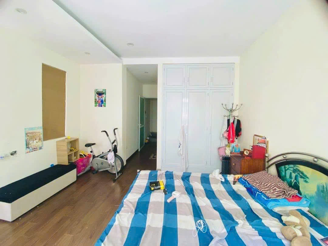 SIÊU HIẾM KHÓ KIẾM ! Bán nhà MẶT PHỐ HÀO NAM chỉ 10 tỷ, vừa ở vừa kinh doanh