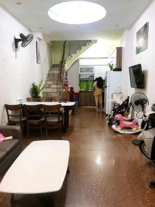 NHANH THÌ CÒN ! Bán nhà Chùa Bộc ngõ thông 30m2 5 tầng chỉ hơn 7 tỷ