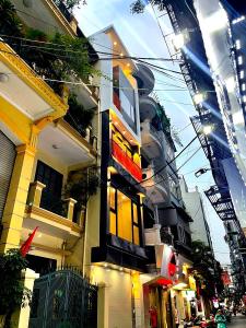 KHÔNG CÓ CĂN THỨ 2 ! Bán nhà phố ĐÔNG CÁC 30m2 hơn 10 tỷ