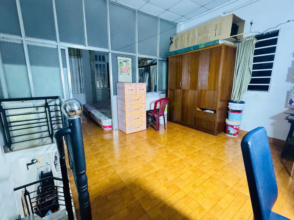 BÁN NHÀ TO 71M2 NGANG 6M, NHỈNH 5 TỶ Q8, HẺM 4M