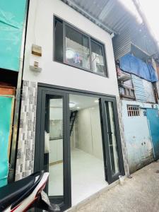 NHÀ ĐẸP HIẾM DƯỚI 1 TỶ, Q8 HẺM BA GÁC, 2 TẦNG DTSD 18M2