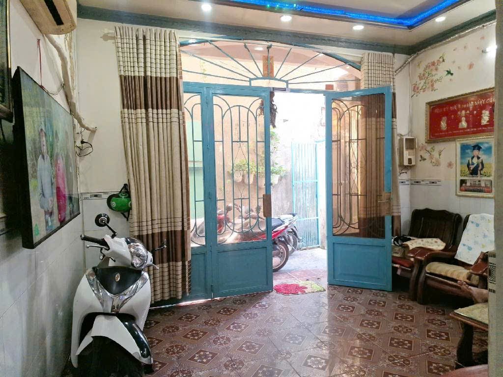 Tân Hưng, Quận 7. Gần LOTTE  N 4×13 nhĩn 4 tỷ  sân xe máy rộng