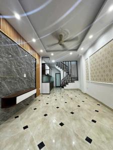 Nhà đẹp nhất phố vỉa hè rộng kimh doanh